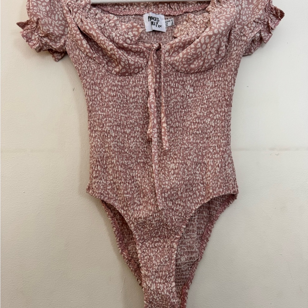 Princess Polly Pink & Cream Subtle Floral Patterned women’s Bodysuit Size 6
